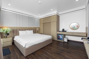 Habitación Deluxe doble, balcón, vistas al lago | Sistema de insonorización y wifi gratis