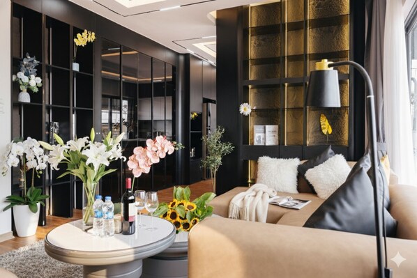 Elite Penthouse, Balcony, City View | Living area | TV, printers