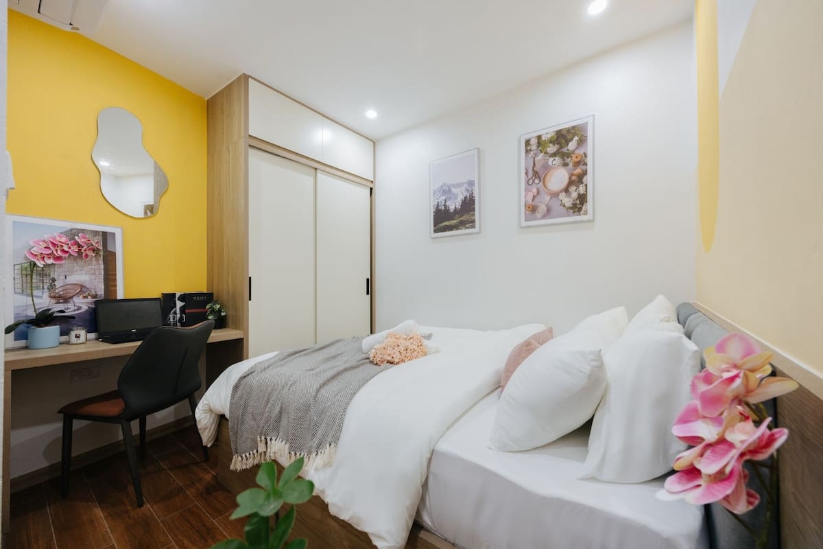 Superior Apartment, Balcony, Courtyard View