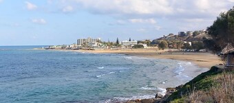 2 min. drive to the beach.                        Holiday Home Angela