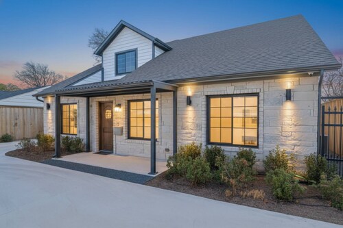 New! Remodeled Open Concept Home near Love Field, Oak Lawn, Medical District with Private Entry Gate