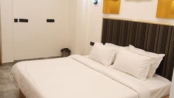 Comfort Double Room | Iron/ironing board, free WiFi