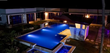 Front of property. Bluewaves Hostel & Villa Panagsama by Hiverooms