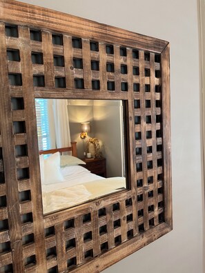 1 bedroom, iron/ironing board, WiFi, bed sheets - Private Cozy Cottage To Relax In... (Denton)