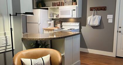 Private Cozy Cottage To Relax In...