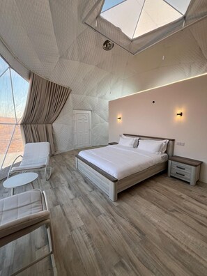 Luxury Tent, Desert View | 3 bedrooms, iron/ironing board