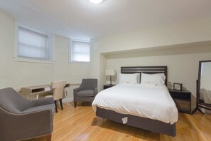 1 bedroom, desk, iron/ironing board, WiFi - Free Parking at 1 Bed Basement Apt, Near BU & MIT (Boston)