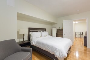 1 bedroom, desk, iron/ironing board, WiFi