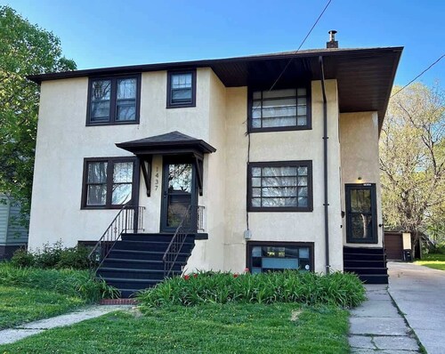 Spacious 2BR Apt in the Heart of Fargo