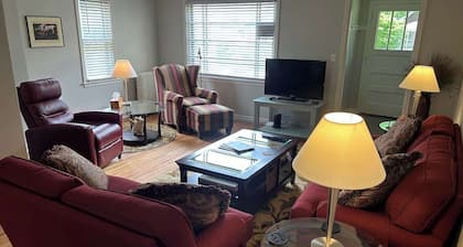 Spacious 2BR Apt in the Heart of Fargo