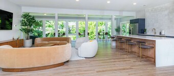 Camellia Deluxe King Studio at The Dogwood