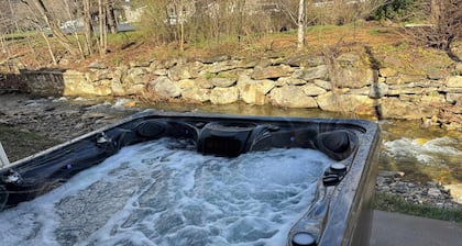 Aster- Deluxe Double Queen Studio at The Dogwood