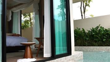 Canyon Pool villa 2 Bed Room | Egyptian cotton sheets, premium bedding, pillow-top beds, minibar