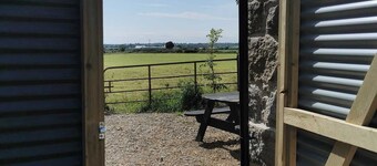 Cosy Couples Retreat at The Coop with Hot-Tub