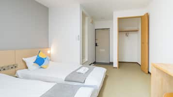 Free WiFi, bed sheets