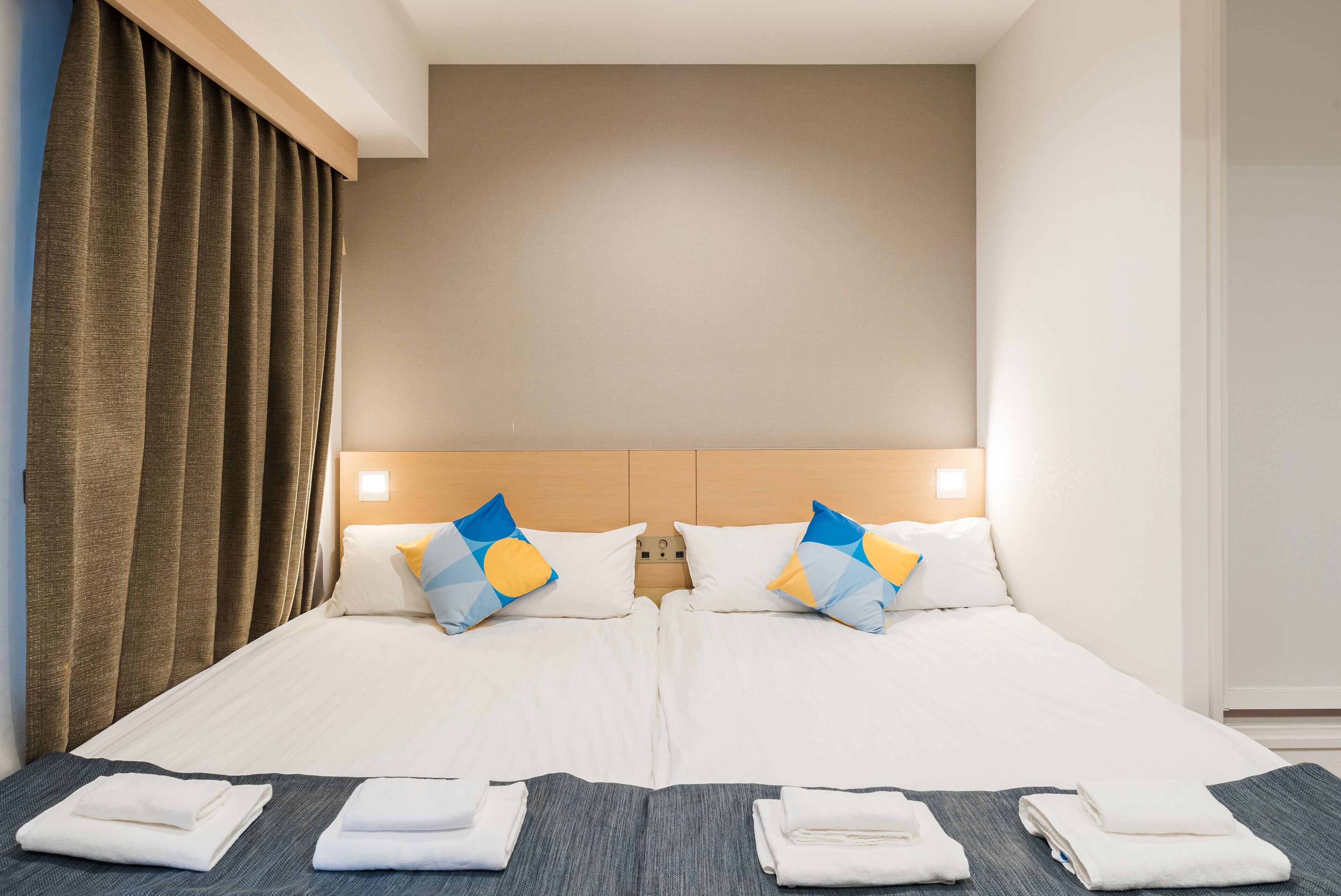 高級雙床房 | 免費 Wi-Fi、床單