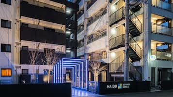 المنشأة من الخارج