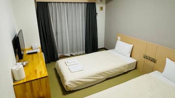 Twin Room | Free WiFi, bed sheets