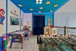 Spielezimmer