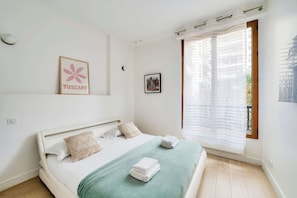 3 habitaciones, tabla de planchar con plancha y wifi