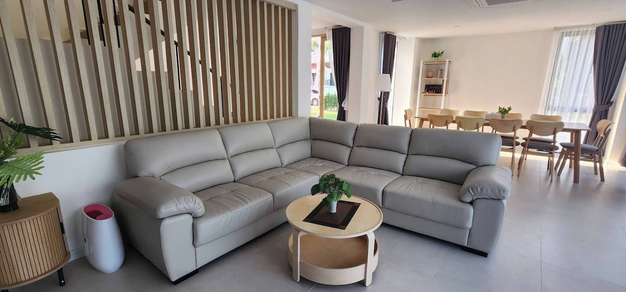 This Premium Villa, Situated Just 200 Meters From The Coast And Convenience.\n - Pattaya City