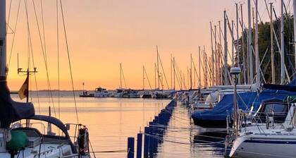 Serene waterview Retreat 2 bedrooms in Mönkebude, Germany