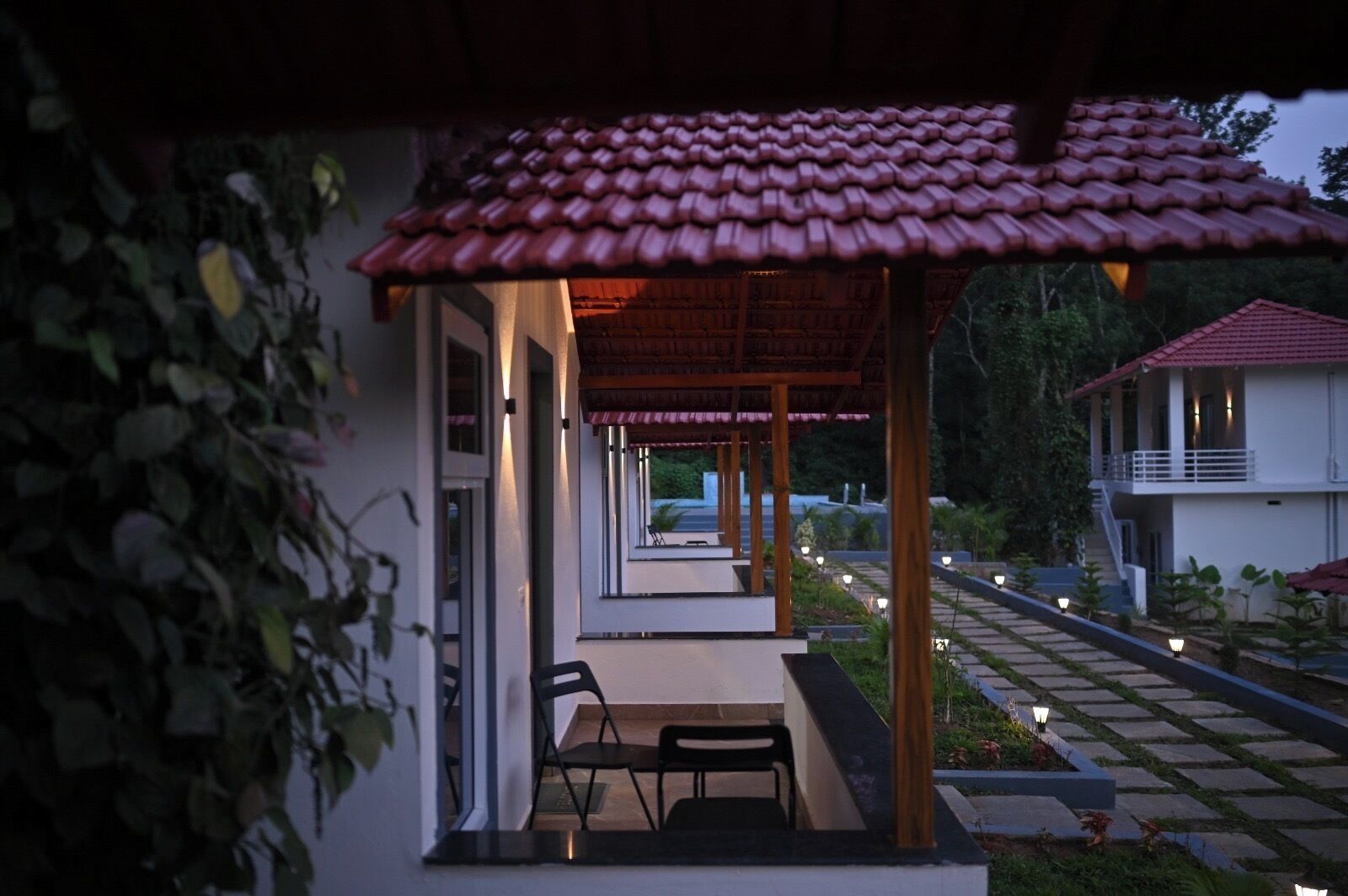 Casa de campo conforto, sacada, vista para o jardim | Ferros/tábuas de passar roupa