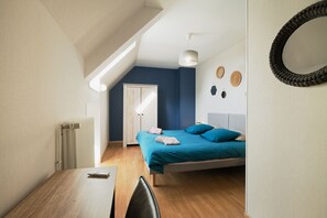 3 chambres, fer et planche à repasser, Wi-Fi gratuit, draps fournis