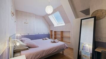 3 bedrooms, iron/ironing board, free WiFi, bed sheets