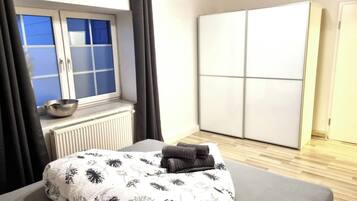 1 Schlafzimmer, Bügeleisen/Bügelbrett, Reisekinderbett, kostenloses WLAN