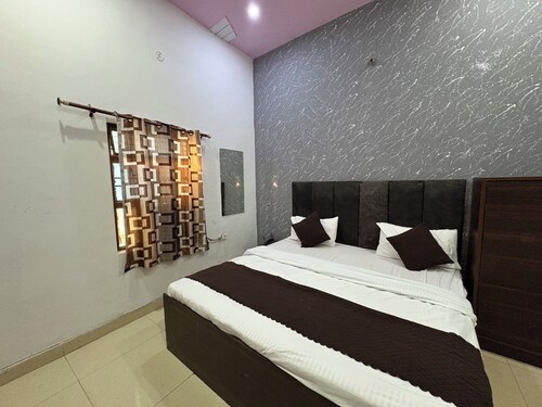 The Grand Plaza Agra