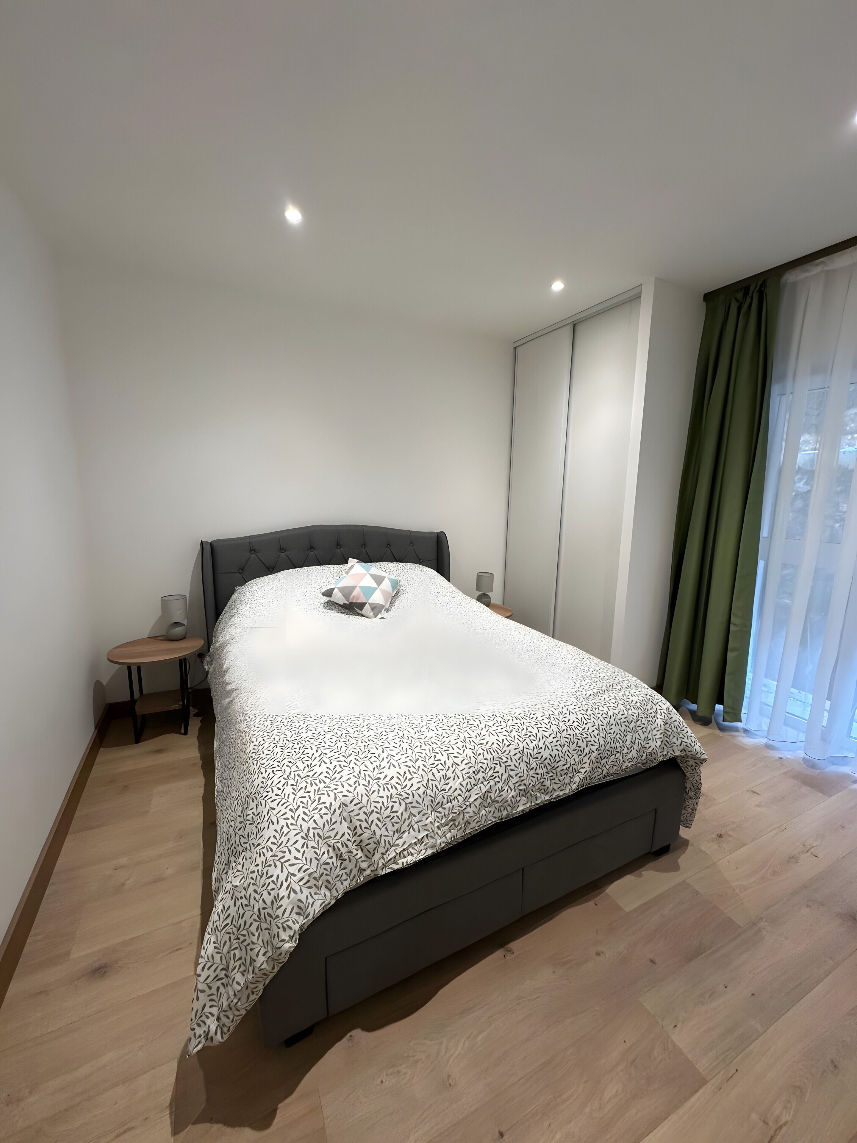 3 chambres, fer et planche à repasser, Wi-Fi gratuit, draps fournis