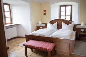 1 makuuhuone, työpöytä, ilmainen Wi-Fi, vuodevaatteet