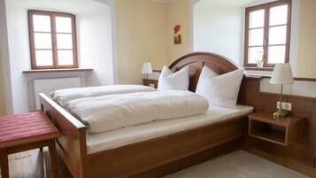 1 chambre, bureau, Wi-Fi gratuit, draps fournis