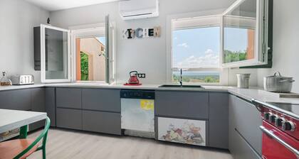 Maison de vacances 'Opuceb' avec vue sur la montagne, Wi-Fi et climatisation