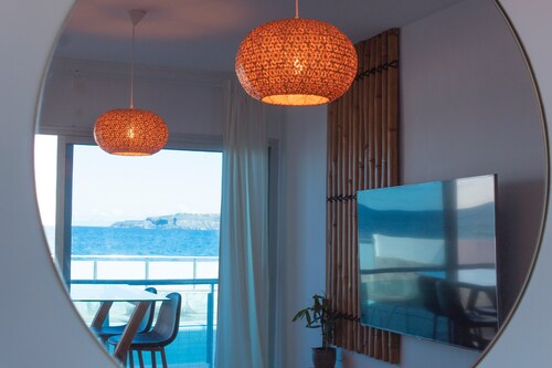 Vacation 'Salitre' with Sea View, Private Terrace and Wi-Fi