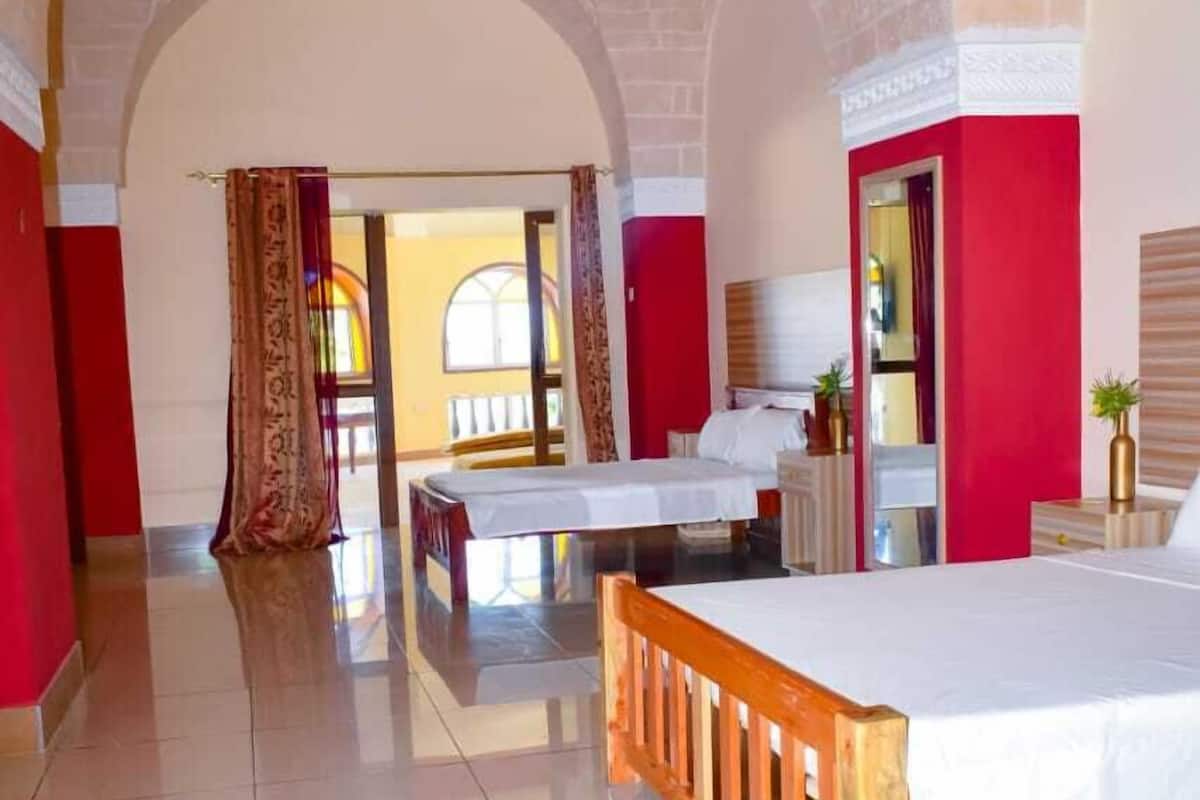Ropa de cama hipoalergénica y escritorio