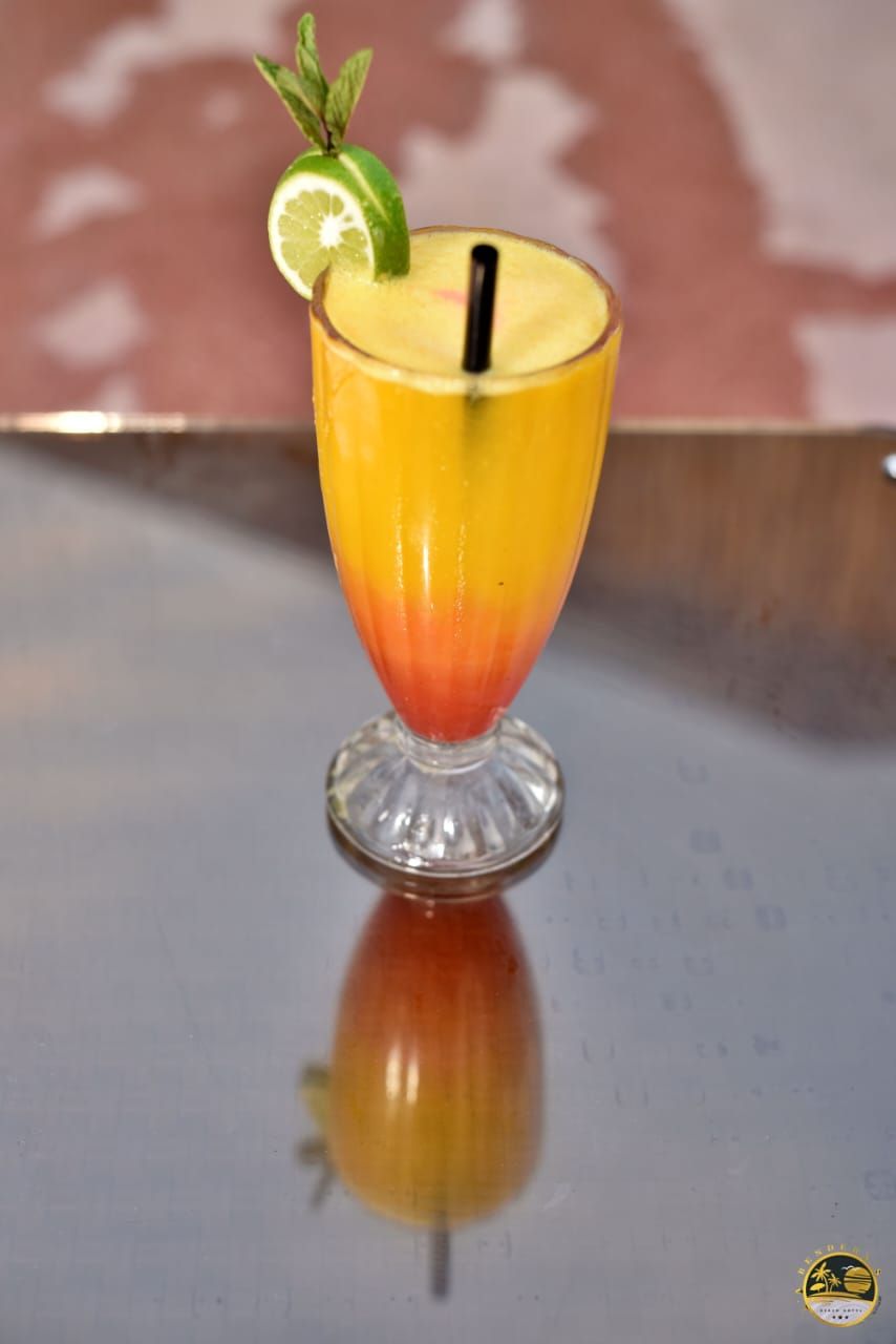 Poolside bar