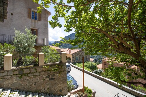Chez Marla Apartment in Ota – Mountain Views and Serenity in the Heart of Corsica