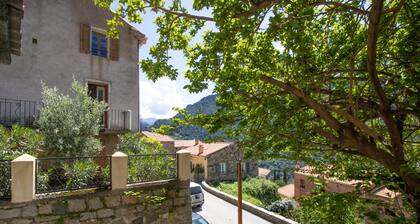 Chez Marla Apartment in Ota – Mountain Views and Serenity in the Heart of Corsica