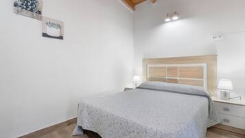 1 habitación y ropa de cama