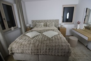 2 Schlafzimmer, Bügeleisen/Bügelbrett, WLAN, Bettwäsche