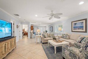 Smart TV, reproductor de DVD y estéreo