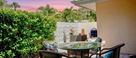 Outdoor dining