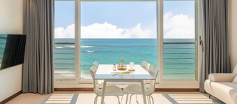 Goseong Beach Jin Spa Pension