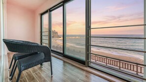 Exterior - Goseong Beach Jin Spa Pension (Goseong)