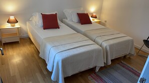 2 soverom og sengetøy