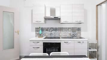 Leilighet | Eget kjøkken | Vannkoker og spisebord