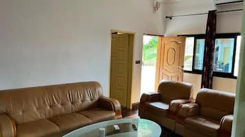 Apartamento conforto | 3 quartos, quartos à prova de som, ferros/tábuas de passar roupa