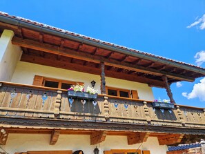 تفاصيل الفندق من الخارج